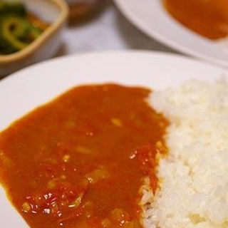 牛丼屋さんのトマトカレー